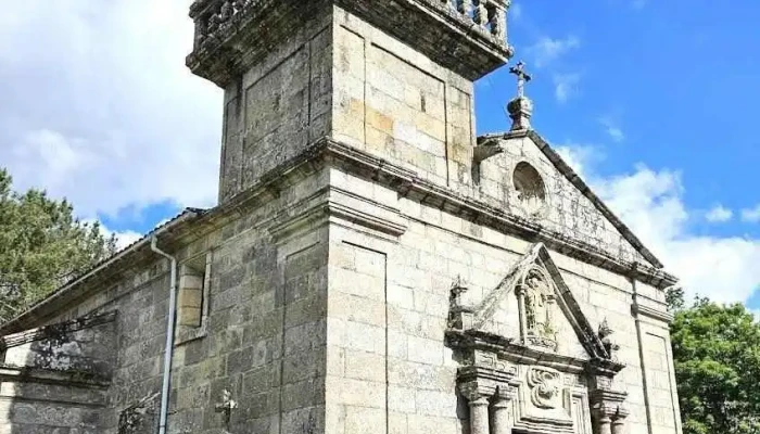 Iglesia de San Lorenzo de Funtáns - Gomesende