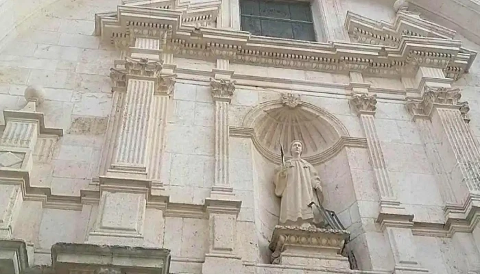 Iglesia De San Lorenzo El Real -  Videos - Burgos