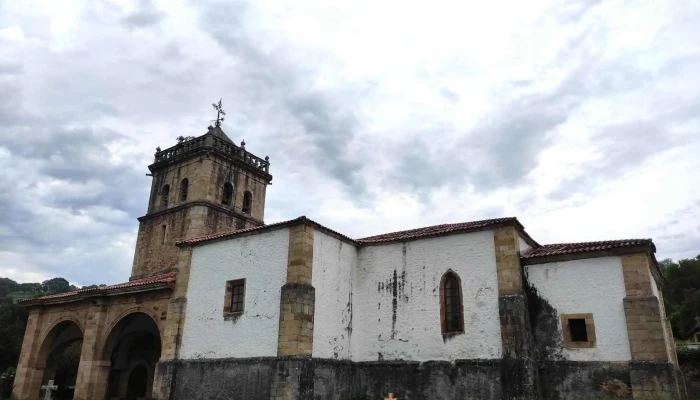 Iglesia De San Lorenzo -  Iglesia - Saro
