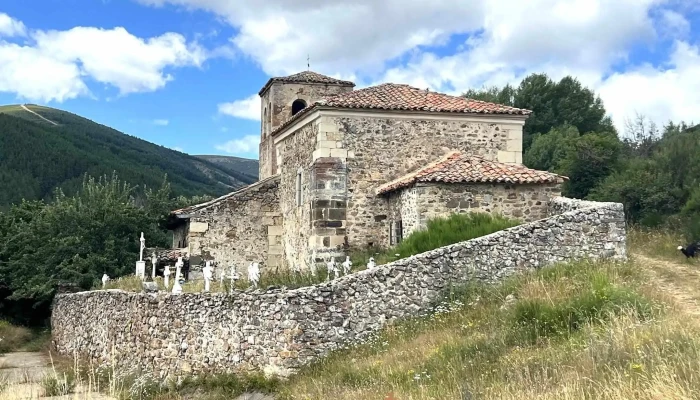 Iglesia De San Martin De Tours Iglesia - Triollo