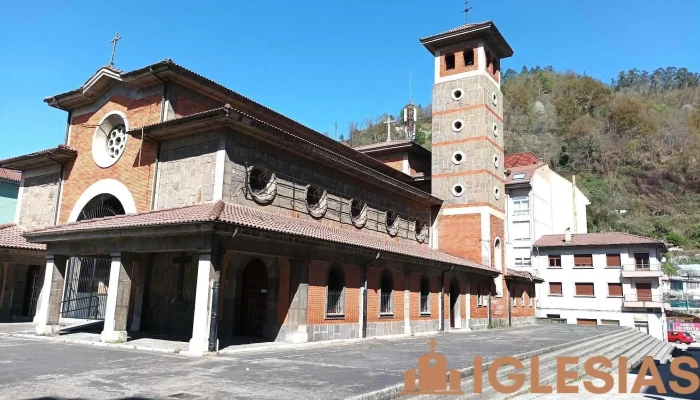 Iglesia De San Martin De Tours Sotrondio Iglesia Catolica - San Martín del Rey Aurelio