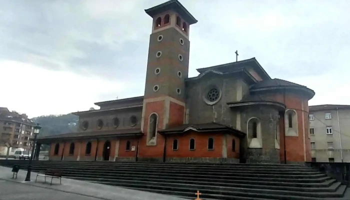 Iglesia De San Martin De Tours Sotrondio Iglesia - San Martín del Rey Aurelio