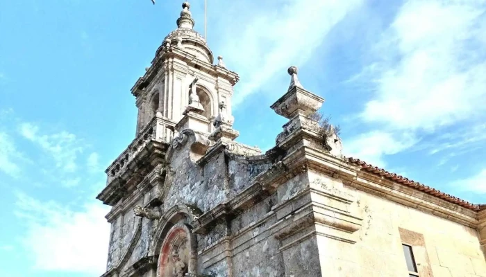 Iglesia De San Martin De Valongo Iglesia - Cortegada