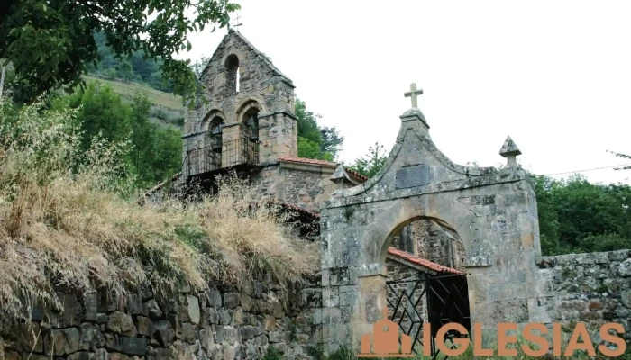 Iglesia De San Martin Iglesia - Cabezón de Liébana