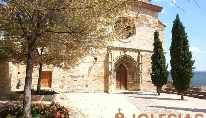 Iglesia De San Miguel Arcangel Iglesia Catolica - Castellote