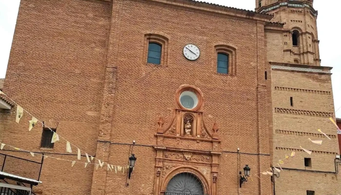 Iglesia De San Miguel Arcangel -  Iglesia Catolica - Villafeliche