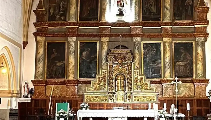 Iglesia De San Miguel Arcangel Iglesia - Torrejón El Rubio