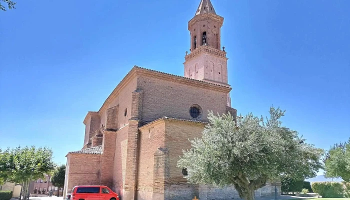 Iglesia De San Miguel -  Iglesia Catolica - Cárcar