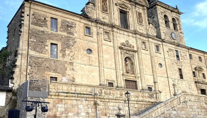 Iglesia De San Nicolas El Real Numero - Villafranca del Bierzo