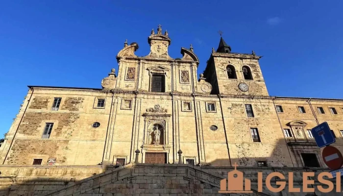 Iglesia De San Nicolas El Real Recientes - Villafranca del Bierzo