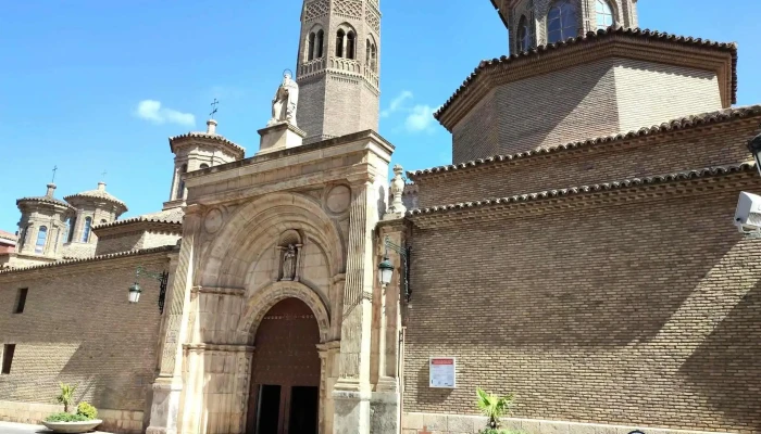 Iglesia De San Pablo -  Plaza De San Pablo De Zaragoza - zaragoza