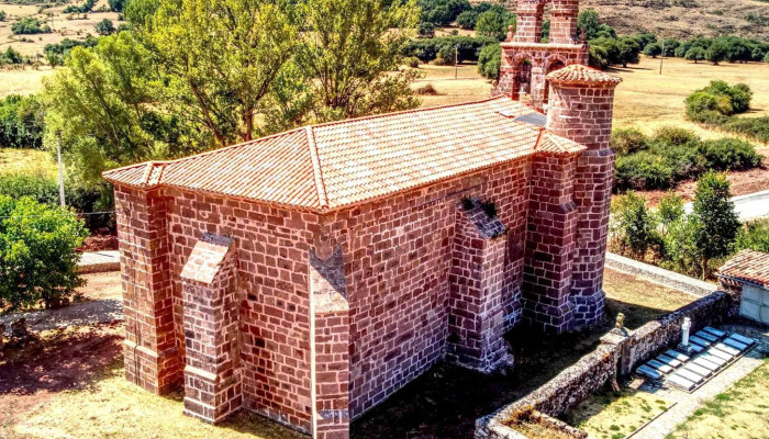 Iglesia De San Pedro Apostol Cerca De Mi - Villamiel de la Sierra