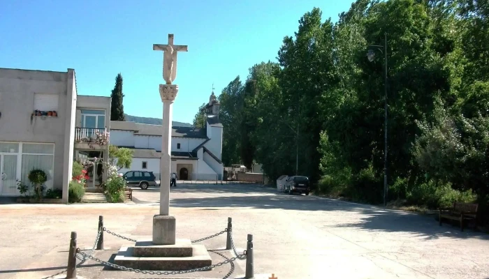 Iglesia De San Pedro Apostol Iglesia - Dehesas