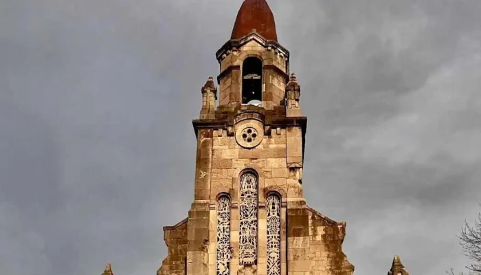 Iglesia De San Pedro De Los Arcos -  Iglesia Catolica - Oviedo