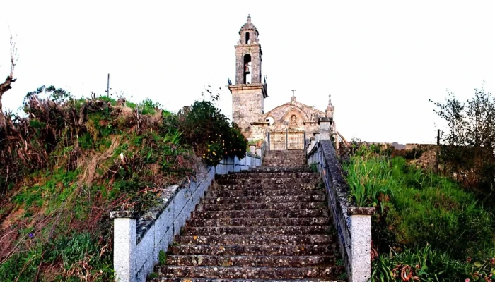 Iglesia De San Pedro De Poulo -  Comentario 3 - Gomesende