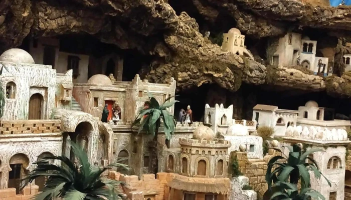 Iglesia De San Pedro -  Descuentos - Sabiote