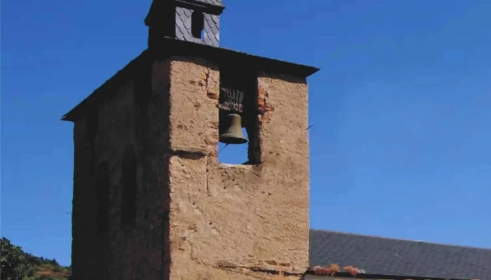 Iglesia De San Pedro -  Iglesia - Corullón