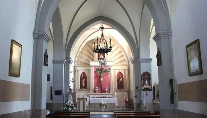 Iglesia de San Pedro Navarro - Campo De La Iglesia