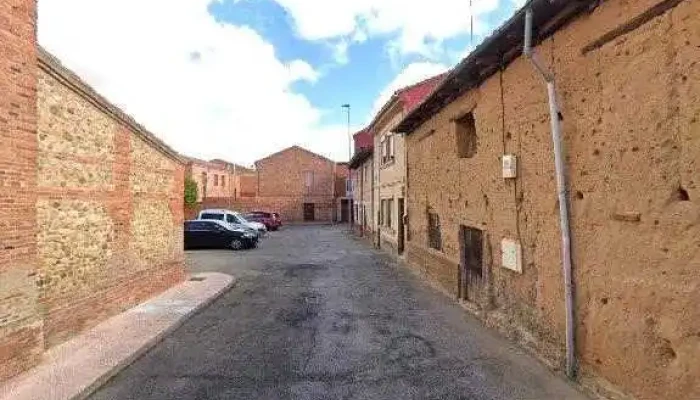 Iglesia De San Pedro -  Sitio Web - León
