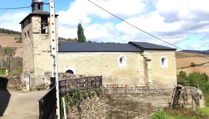 Iglesia De San Pedro -  Telefono - Corullón