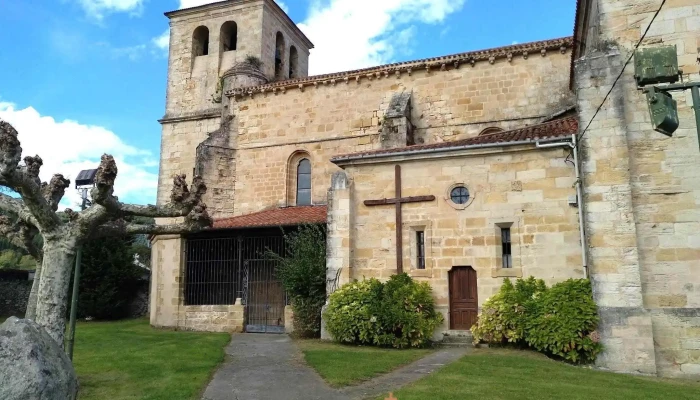 Iglesia De San Pedro Y San Pablo -  Iglesia - Arnuero