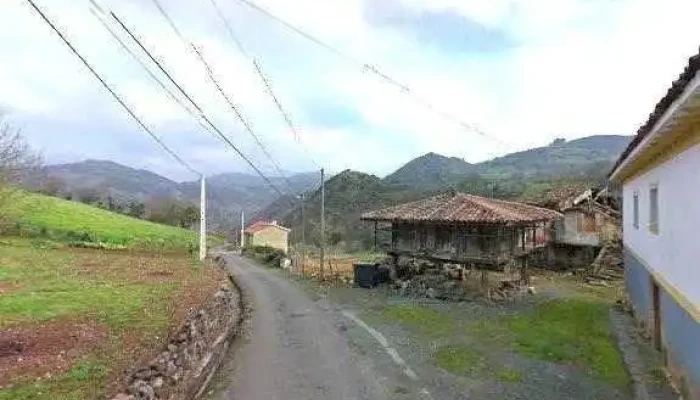 Iglesia De San Salvador -  Iglesia - Ambás