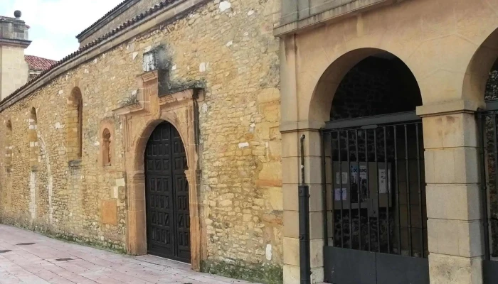 Iglesia De San Tirso El Real -  Abierto Ahora - Oviedo