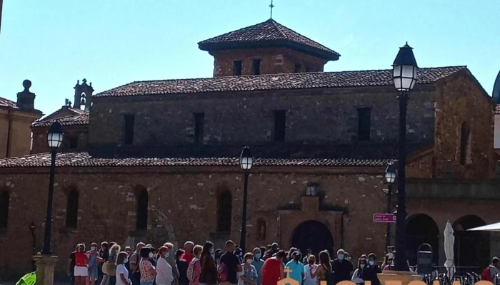 Iglesia De San Tirso El Real -  Iglesia - Oviedo