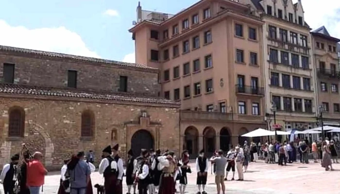 Iglesia De San Tirso El Real -  Oviedo - Oviedo