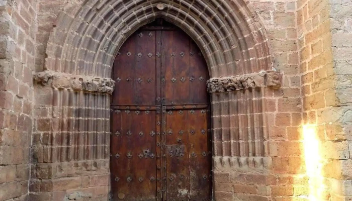 Iglesia De Santa Catalina -  Iglesia Catolica - Cirauqui