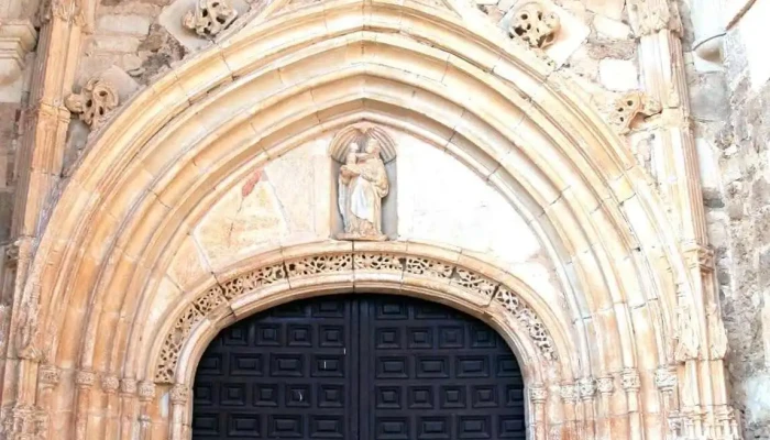 Iglesia De Santa Cecilia -  Iglesia - Espinosa de Villagonzalo