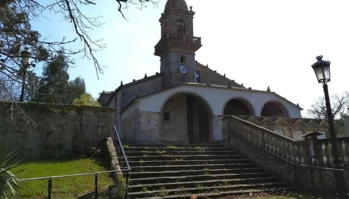 Iglesia de Santa Cruz do Valadouro - Lugo