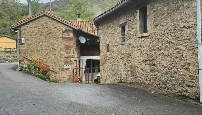 Iglesia De Santa Eugenia -  Iglesia Catolica - Boñar