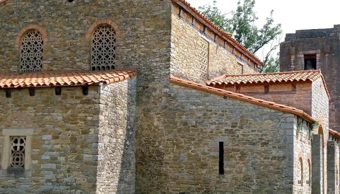 Iglesia De Santa Maria De Bendones Zona - Santa María de Bendones