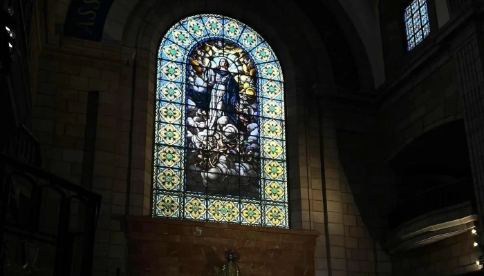 Iglesia De Santa Maria De La Asuncion Telefono - Cangas de Onís