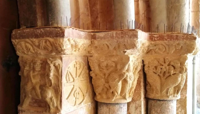 Iglesia De Santa Maria Fotos - Lácar