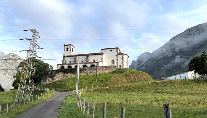 Iglesia de Santa María - Cantabria