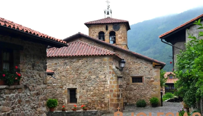 Iglesia de Santa María - Bárcena Mayor