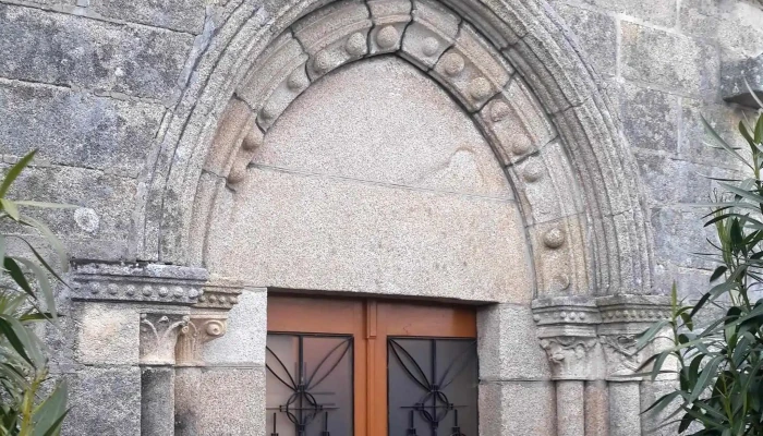 Iglesia De Santa Marta De Moreiras -  Videos - O Pereiro de Aguiar