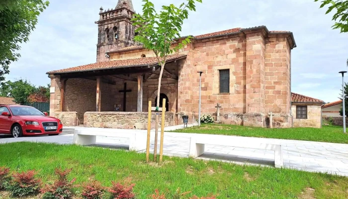 Iglesia de Santiago Apóstol - Cos