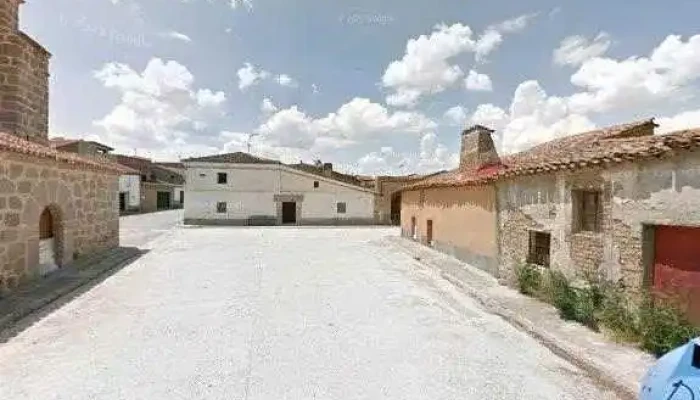 Iglesia De Santiago Apostol Iglesia - Villaflor