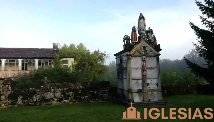 Iglesia De Santiago De Covelo -  Videos - Covelo