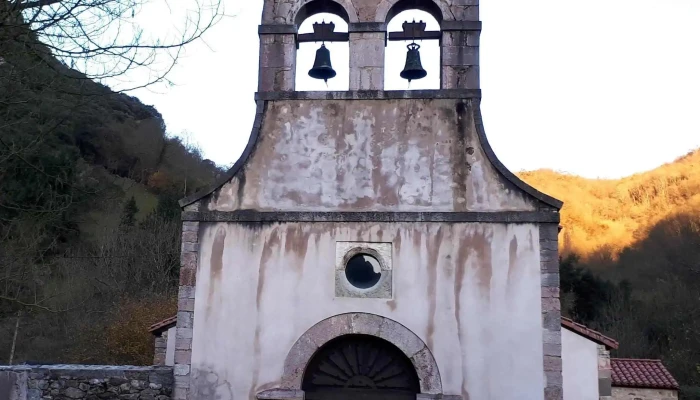 Iglesia De Santo Adriano -  Sitio Web - Tuñón