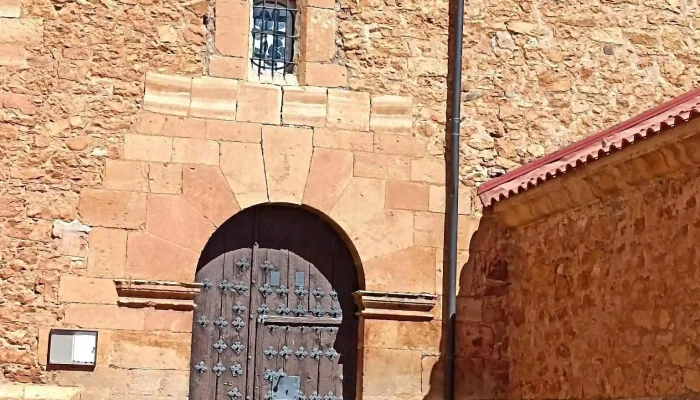 Iglesia De Santo Tomas De Aquino Parroquia - Tordellego
