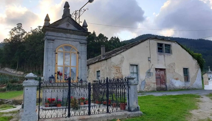 Iglesia De Santo Tomas De Recare Iglesia - O Valadouro