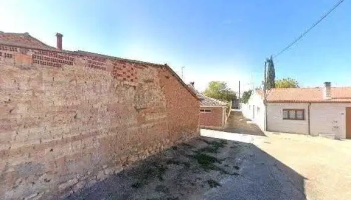Iglesia De Santo Tomas Promocion - Madrigalejo del Monte