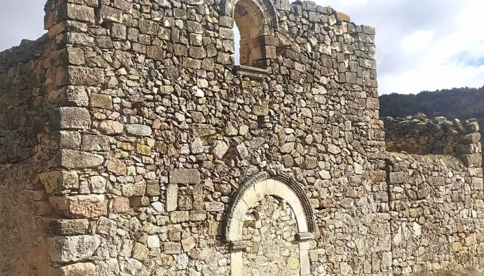 Iglesia Del Espiritu Santo Ruinas Zona - Segovia