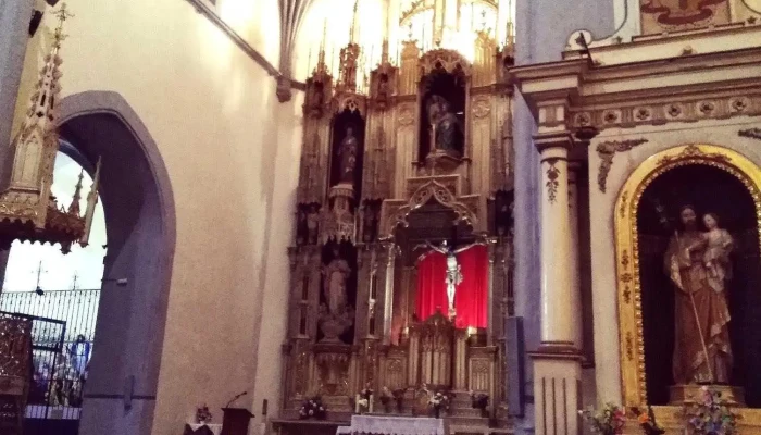 Iglesia Del Santisimo Cristo Del Rosario Iglesia - Zafra