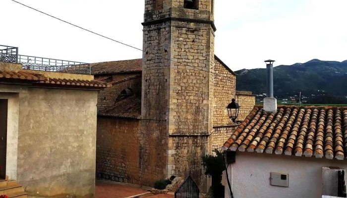 Iglesia Parroquial De Los Santos Cosme Y Damian Iglesia Catolica - Llíber