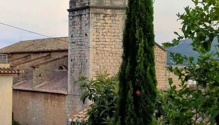Iglesia Parroquial De Los Santos Cosme Y Damian Iglesia - Llíber